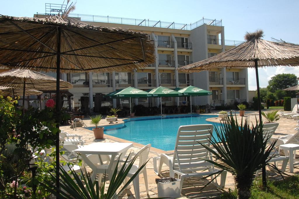 Park Hotel Argo Obzor Exterior photo